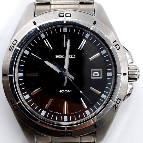 1048 - A fabulous classic heavy Seiko sapphire crystal 10 bar men's wristwatch. Model number: 066180, water... 