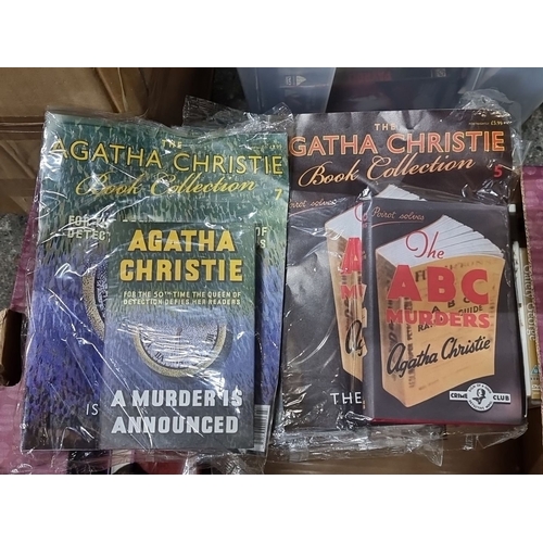 899 - Mixed lot of books featuring Agatha Christie collections and novels by Ken Follett. Includes assorte... 