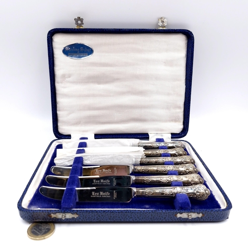 1071 - A lovely blue box with a collection of six sterling silver handled knives hallmarked 'Sheffield Engl... 