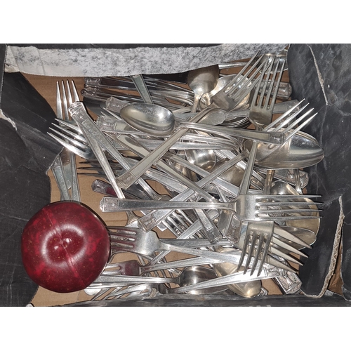 769 - A large mixed selection of vintage silver plated cutlery unchecked