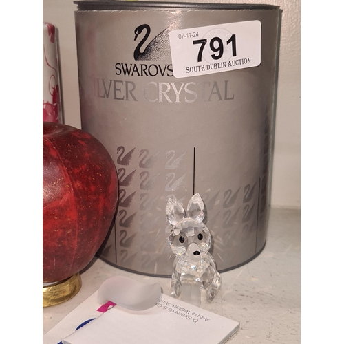 791 - A Swarovski large fox with frosted nose and tail. Tail has unfortunately come off. RRP £90.00 on the... 