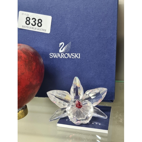 838 - Star Lot - A Swarovski orchid blossom. RRP £145.00 on thecrystallodge.co.uk. Super collectors item. ... 