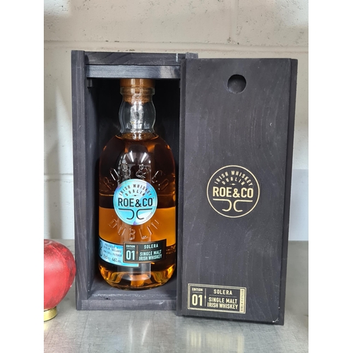 852 - A first edition bottle of Roe & Co Solera Single malt Irish Whiskey 70cl 46%. In original black wood... 