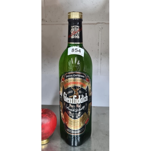 854 - A bottle of Glenfiddich Single Malt Scotch Whisky 75cl 43%.