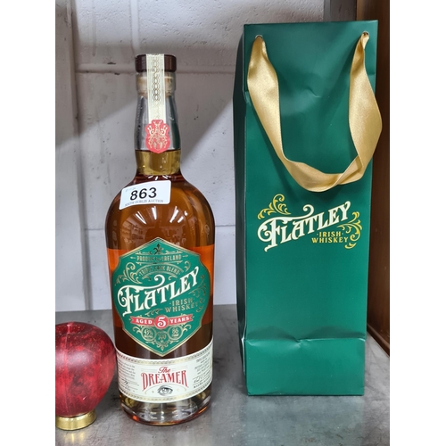 863 - A 700ml bottle of Flatley Irish Whiskey The Dreamer. Sealed, unopened. Comes with original gift bag.