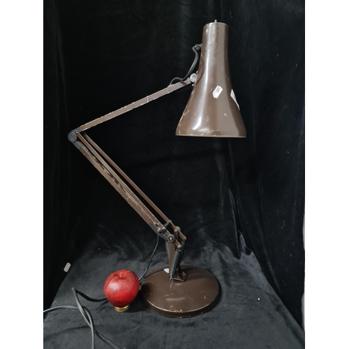 878 - A vintage Model 90 Anglepoise lamp in brown enamel finish.