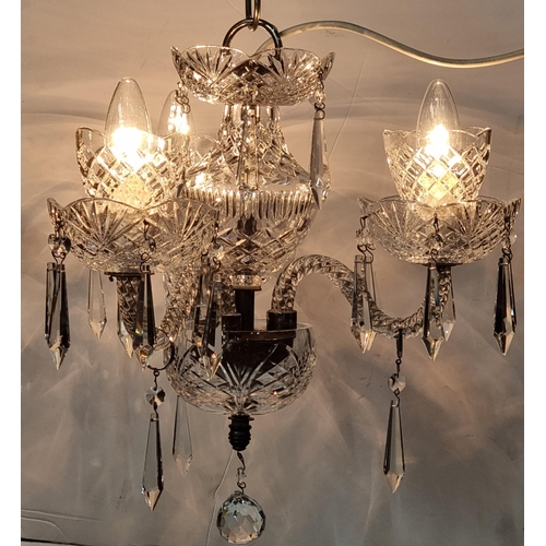 980 - Star lot : A wonderful irish crystal chandelier with beautiful light refraction . A quality heavy it... 