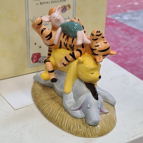 129 - Two Royal Doulton figurines from the Winne-the-Pooh collection. Both in like new condition, complete... 