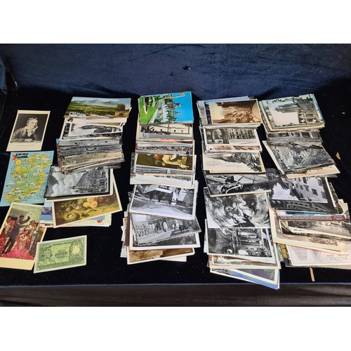 170 - A box full of vintage postcards from Italy, Spain, Ireland and Germany. Great collectors lot.