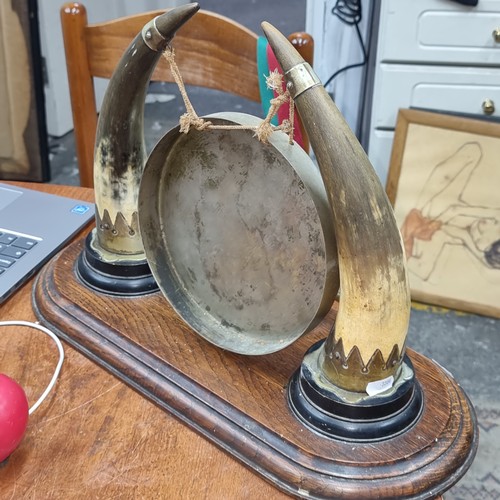 773 - Star lot : An antique large oak and horn table gong with silver plated mounts. Real statement piece ... 