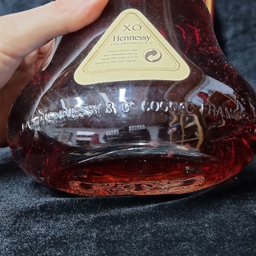 848 - Star Lot : A boxed bottle of Hennessy XO extra old Cognac brandy 40%. RRP € 299 cognac-expert.com