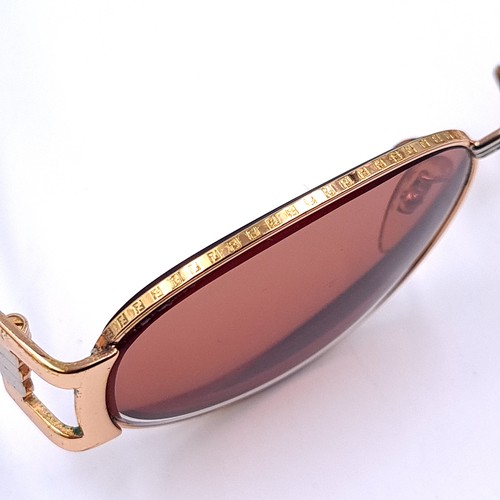 22 - A pair of Fendi 'Made in Italy' sunglasses. Reference nos to frames. Lenses in good, clean condition... 