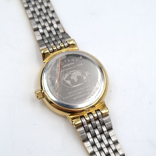 1092 - A very pretty 'Rotary' Ladies bi-metal wrist watch. Comes in original box.