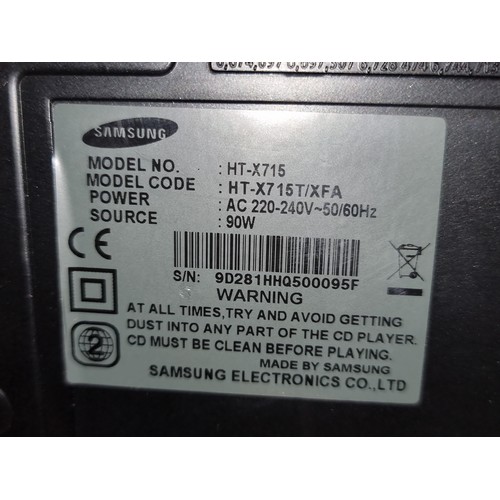 948 - A samsung surround sound system model HTX715