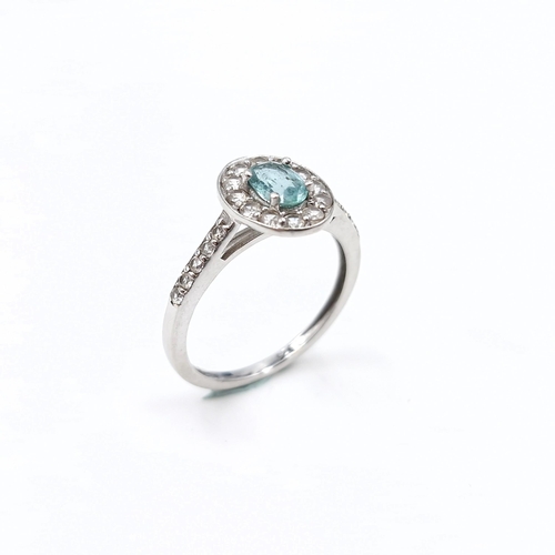 17 - A very pretty sterling silver aquamarine stone ring. Size - N 1/2. Weight - 1.85 grams.