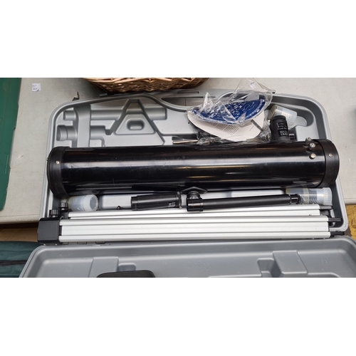 481 - Science Tech reflector telescope, 262 power, with case. Includes components for assembly and viewing... 