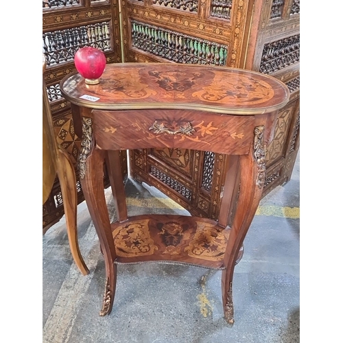 1006 - Star lot : Victorian-style inlay marquetry side table features an ornate floral design with curved l... 