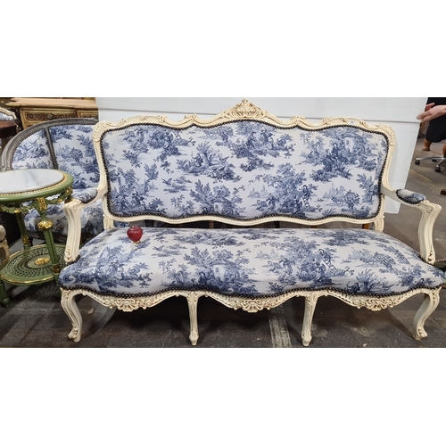 1217 - Star lot  : A French-style Louis XVI style settee, intricately carved wood frame with toile de Jouy ... 