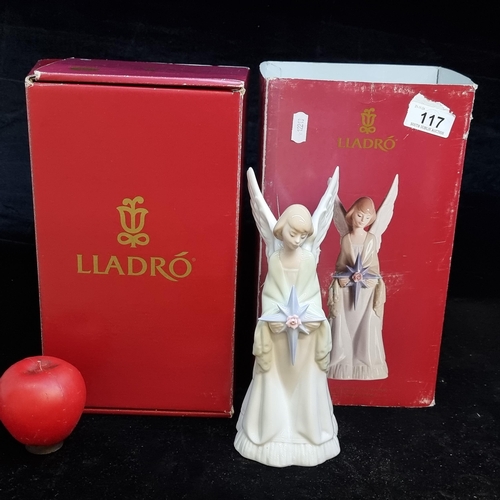 117 - Star Lot : A Lladro figure titled 'Júbilo - Star of the Heavens' B 06792. In good condition, housed ... 