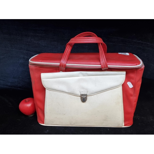 136 - A super retro 1970s Italian Coca Cola branded cooler bag. In the traditional colour pattern. Very co... 