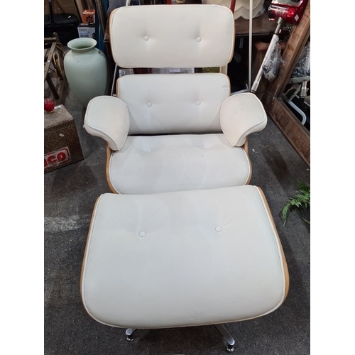 1104 - Super star lot: A fabulous high end  showhouse white leather and stool after charles eames .