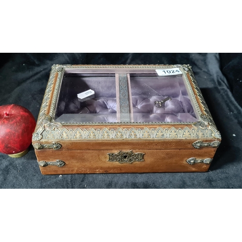 1024 - Star lot :An attractive antique jewellery box. With beautiful padded purple grey silk interior linin... 