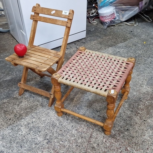 1267 - A wooden folding chairs a vintage stool with woven top.
Previous in auction on 14.11.24 with Lot no.... 