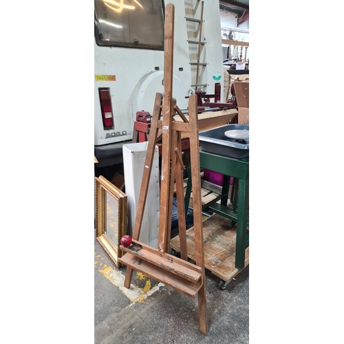 1188 - A lovely large wooden art easel.