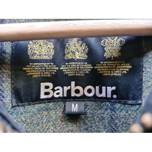 347 - A lovely gents Barbour cropped wax jacket in black with the classic corduroy collar. Size medium.