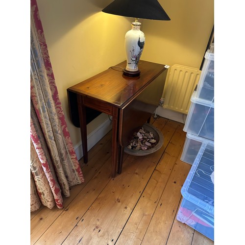 1019 - Star Lot : An Edwardian drop leaf table with lovely flamed mahogany grain and string inlay , From th... 