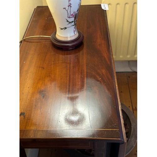 1019 - Star Lot : An Edwardian drop leaf table with lovely flamed mahogany grain and string inlay , From th... 