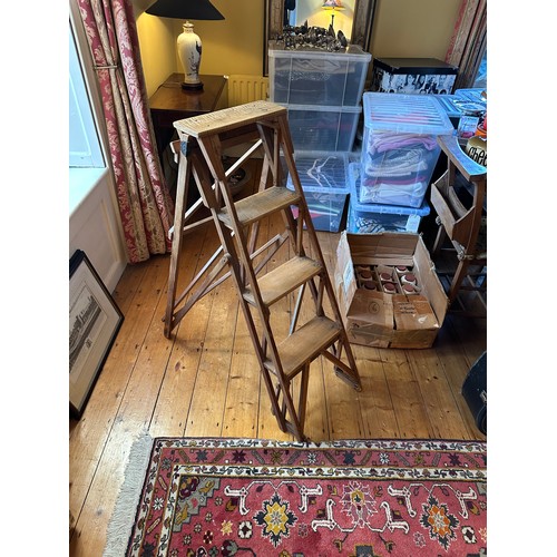 1020 - A handsome set of antique steps with the makers mark. From the Library of the beautiful Dunboyne Lod... 