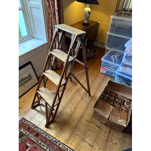 1020 - A handsome set of antique steps with the makers mark. From the Library of the beautiful Dunboyne Lod... 