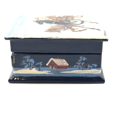 2 - An attractive Russian hand painted lacquered trinket box with artist's signature. Dimensions: 10 x 7... 