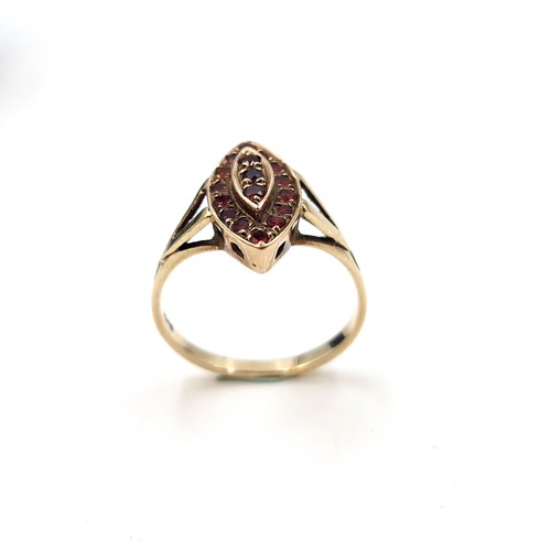 586 - Star Lot : An antique nine carat gold pretty garnet stone ring. Size - N. Weight - 3.24 grams. Boxed... 