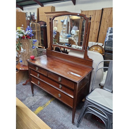 741 - Star Lot : A fine quality and very elegant Edwardian dressing table having an arched centre bevelled... 