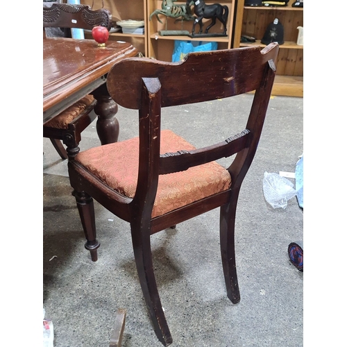 1257 - Star lot : A victorian Mahogany dining set includes a polished rectangular table and four chairs wit... 