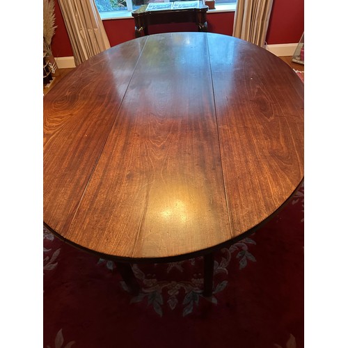 1258 - Super Star Lot : A fabulous Irish Georgian Hunt table, in lovely condition with super colour and gra... 