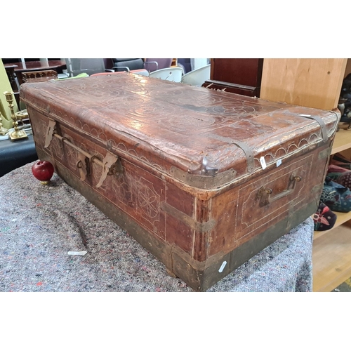 439 - Star Lot : A fabulous rare Carved wooden trunk, 19th-century, with intricate geometric designs and d... 