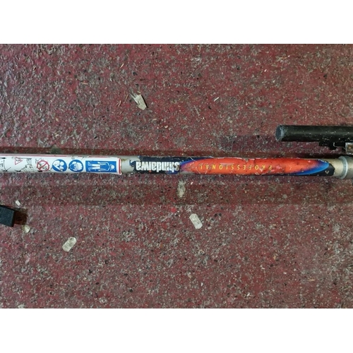 1160 - Star lot : Shindaiwa 230PHS petrol-powered hedge trimmer, featuring a telescopic pole for extended r... 