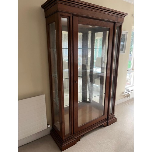 951 - Super Star Lot : A Large Mahogany stunning Italian made glass fronted Display Cabinet. Features thre... 