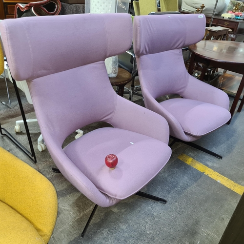 980 - Super Star Lot : A stunning pair of oversized Artifort Design swivel chairs, By Patrick Nosguet 1980... 