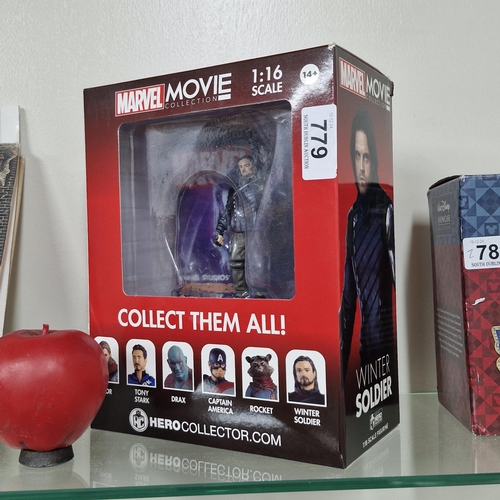 1040 - A Hero Collector Marvel Movie 1:16 scale figure of Winter Soldier. Presented in original box.
Previo... 