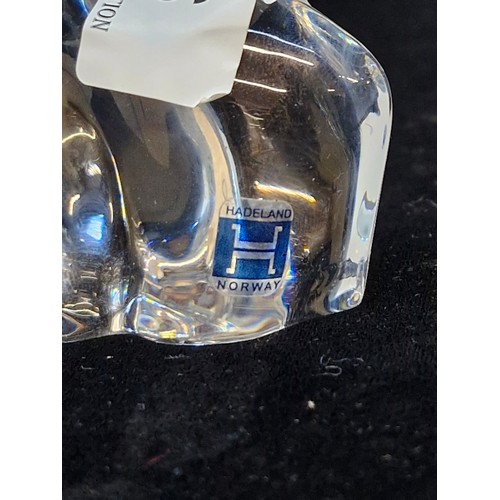 126 - A Norwegian Hadeland glass crystal Polar bear. In good condition with original sticker and acid mark... 