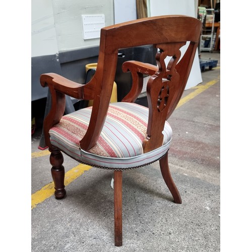 339 - Star Lot : An elegant set of six heavy rosewood, Victorian style splat back dining chairs, boasting ... 