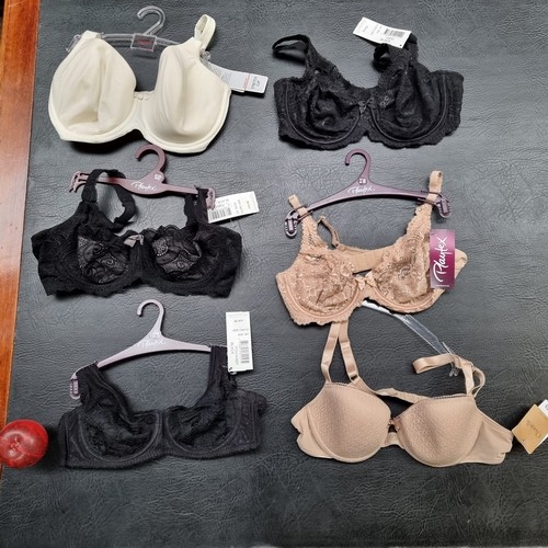 289 - A lot of six brand new luxury womens' bras from brands such as Playtex. Original RRP tags of €58 and... 