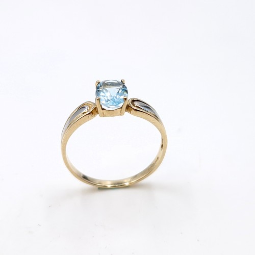 2 - Star Lot : A very pretty Aquamarine  nine carat gold  ring. Size - L. Weight - 1.42 grams.