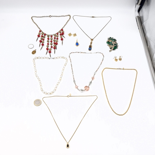 37 - A collection of  vintage costume jewellery consisting of necklaces, earrings & pendants. As per phot... 