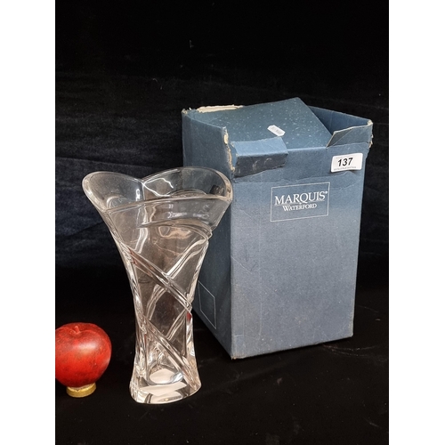 137 - An elegant Marquis by Waterford Crystal Trillium vase. In good condition with original box. Acid mar... 