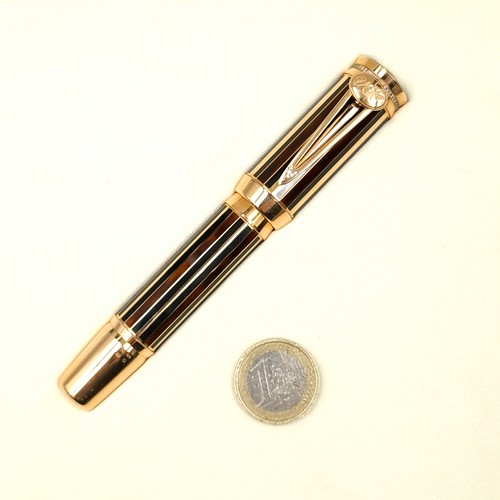 1 - Super Star Lot:
A stunning Mont Blanc 18ct rose gold Sir Winston Churchill Limited Edition fountain ... 